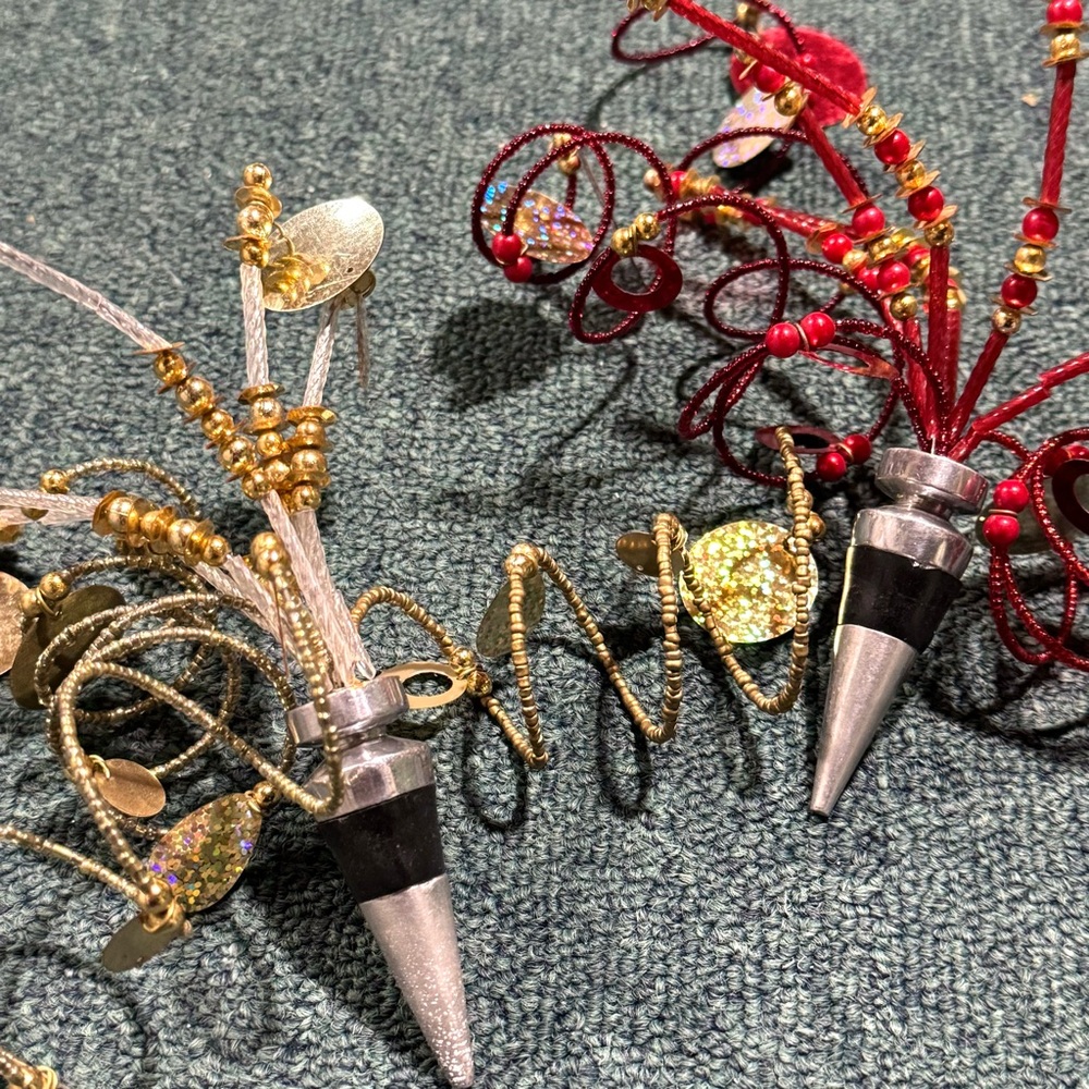 2 Holiday Beaded Spray Red & Gold Design Wine Bottle Stoppers
